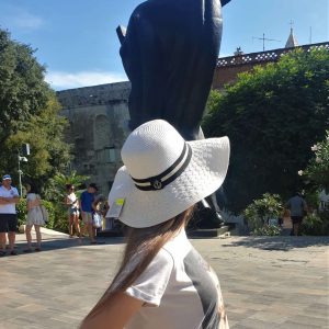 Woman Hat (Bonnet)